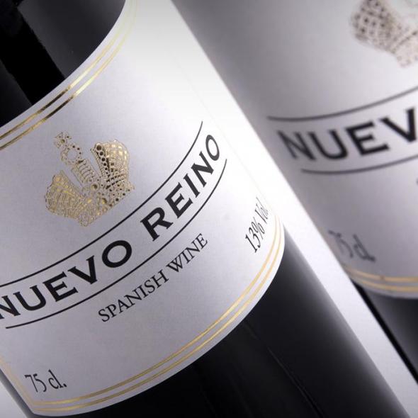 Vino tinto de mesa "Nuevo Reino"